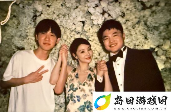 Uzi给老婆补办豪华婚礼-减肥后穿衣更加帅气-网友:真羡慕了