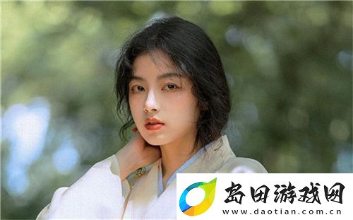 18水蜜桃与大黄瓜搭配引爆味觉-食客表明:清新与香甜相得益彰-营养价值更添亮点!