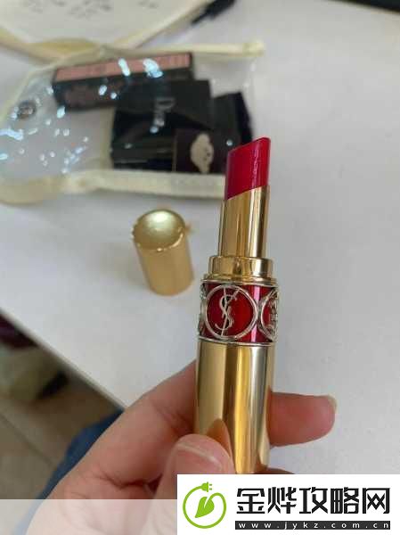 ysl口红水蜜桃色号60601老狼迎来重磅更新YSL口红水蜜桃色60601焕新上市唇色魅力再升级!