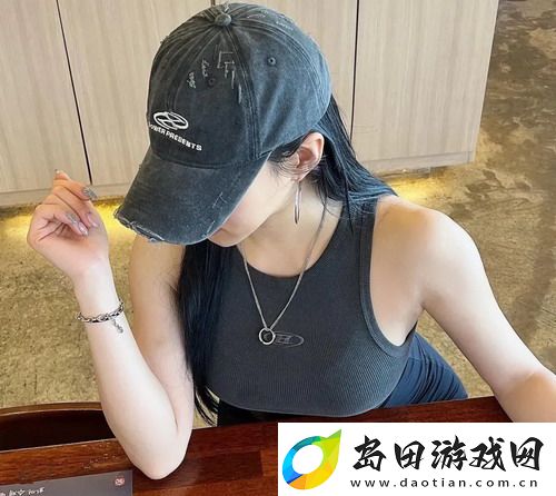 暴躁老牛的少女引发热议,网友感叹:这就是我心中的“反差萌”!真香!