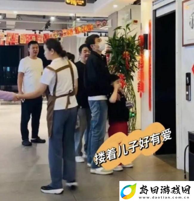 沈腾方秒否认和林允恋情