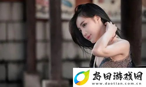 搬家工人当着老公的面不小心搞笑翻车-友热议:这才是生活的真实写照!