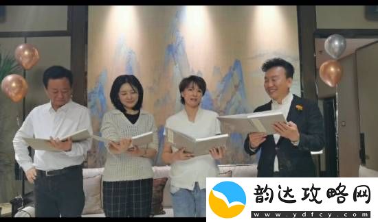 两位央视一姐再度同框！周涛、董卿合影满满回忆杀