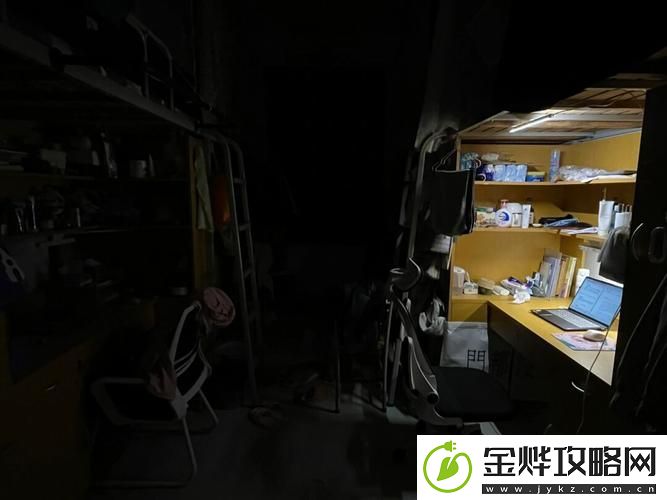 熄灯后的寝室生活-网友:那是一种独特的温暖