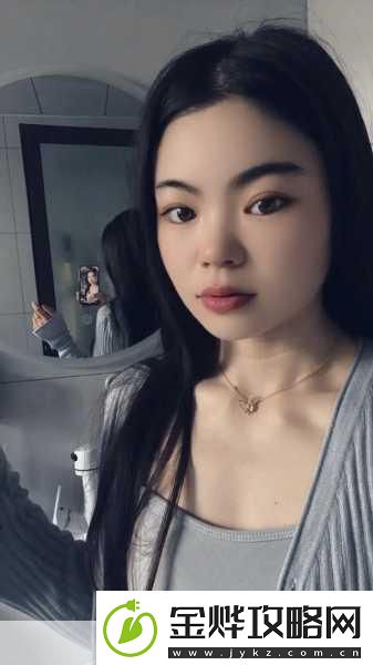 麻花传md0174苏蜜清歌许依然:苏蜜清歌:倾心许依然的绚丽人生旅程