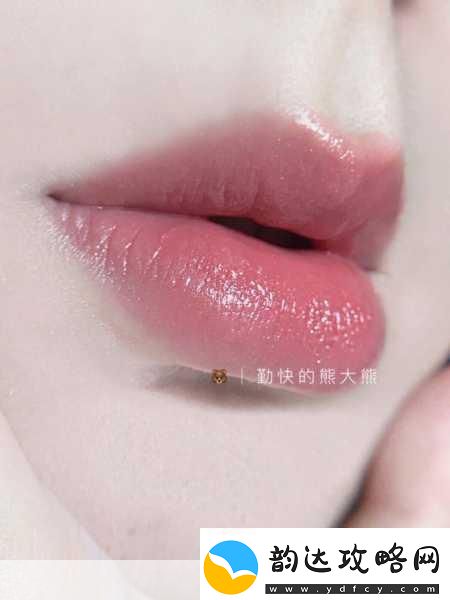 YSL蜜桃色108-1.-YSL蜜桃色108:绽放青春活力的完美之选
