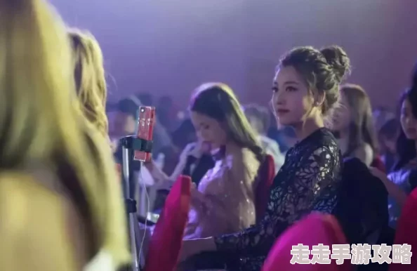 欧美人在线一区二区三区:最新动态显示该平台用户增长迅速-内容更新频繁-吸引了大量新用户加入