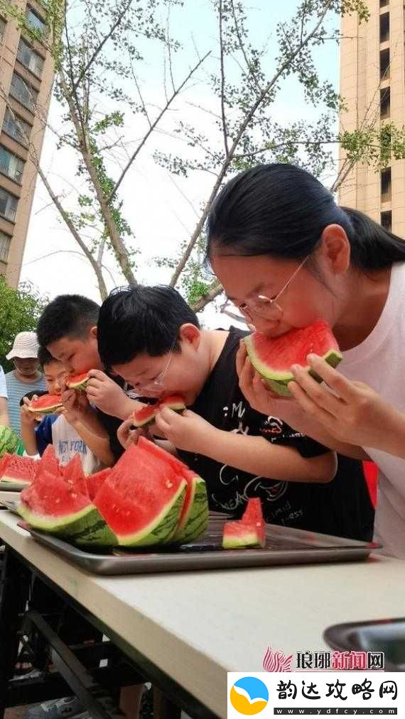 17-一起吃瓜:畅享吃瓜欢乐时光
