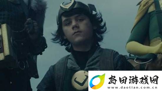 因遭受家庭身心虐待-漫威小洛基演员流落街头